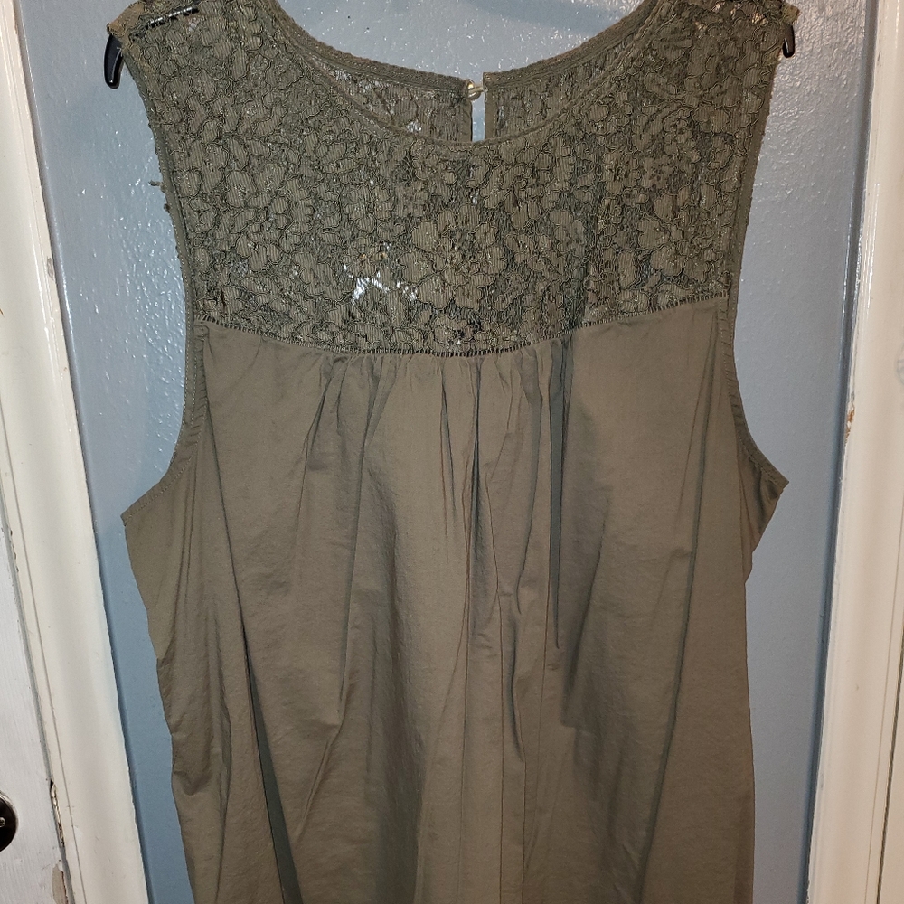 Green sleeveless top